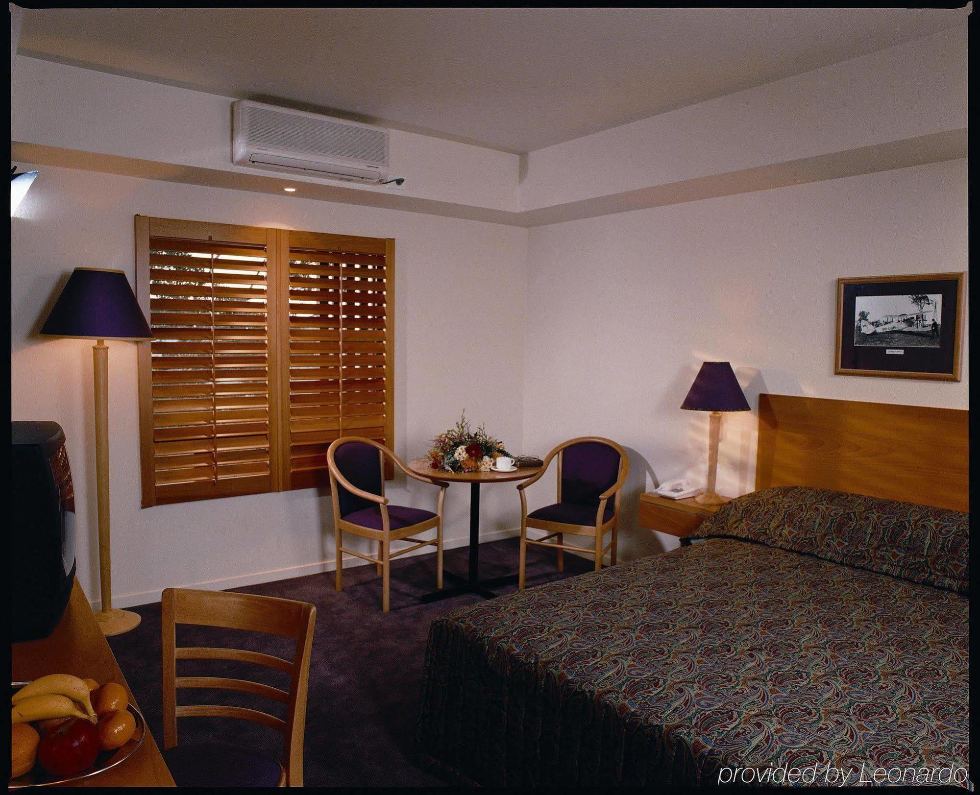 Kingsford Smith Motel Brisbane Room photo