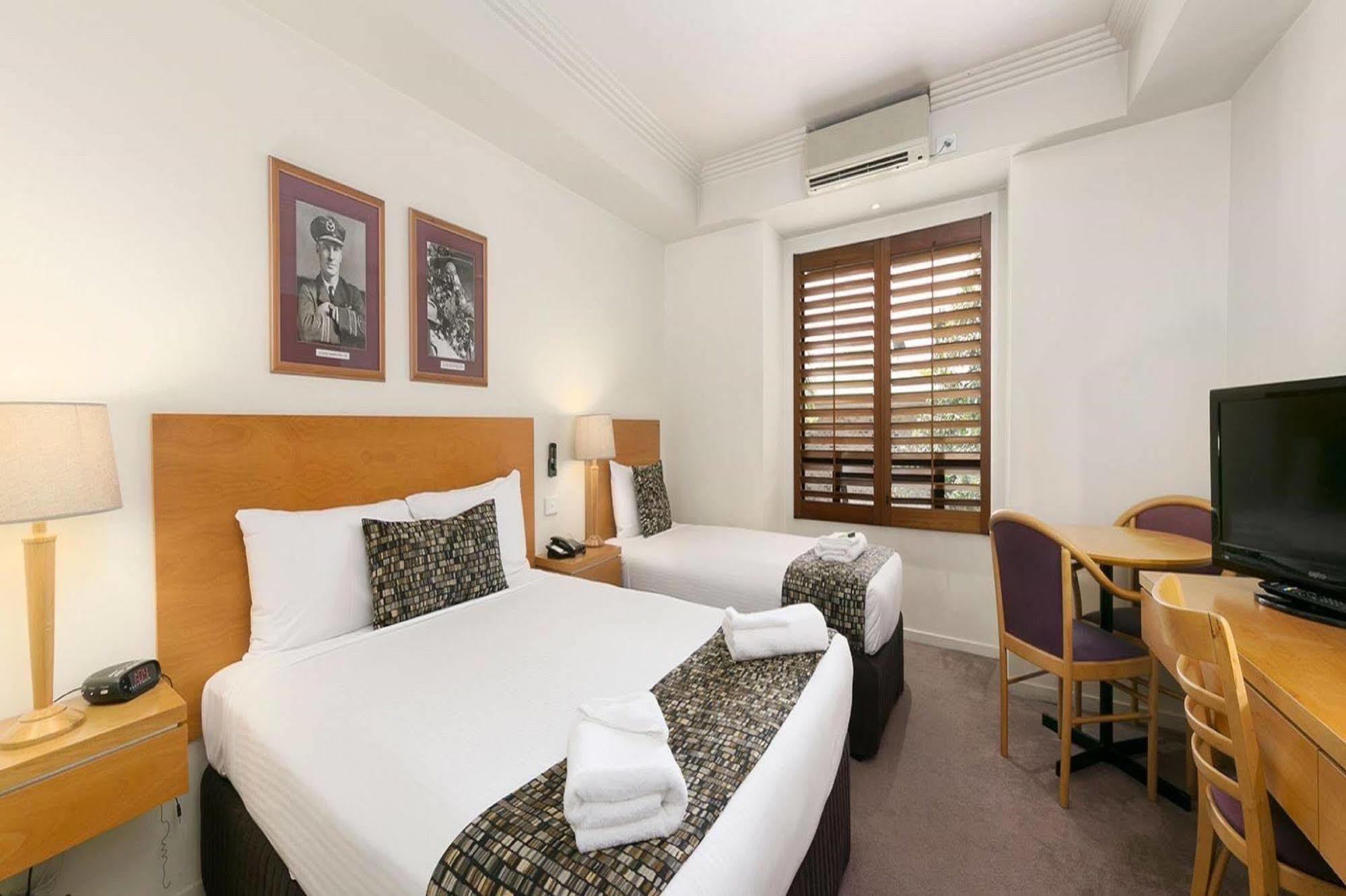 Kingsford Smith Motel Brisbane Exterior photo